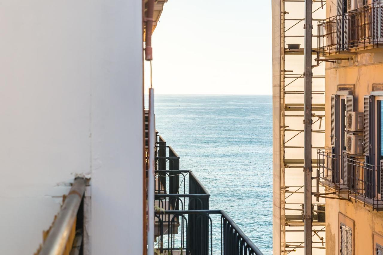 Parthenope'S Eye On The Seafront By Napoliapartments Exterior photo